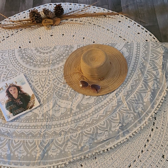 BO HO SILVER WHITE WALL ART TABLE CLOTH BEACH ROU - Picture 8 of 16